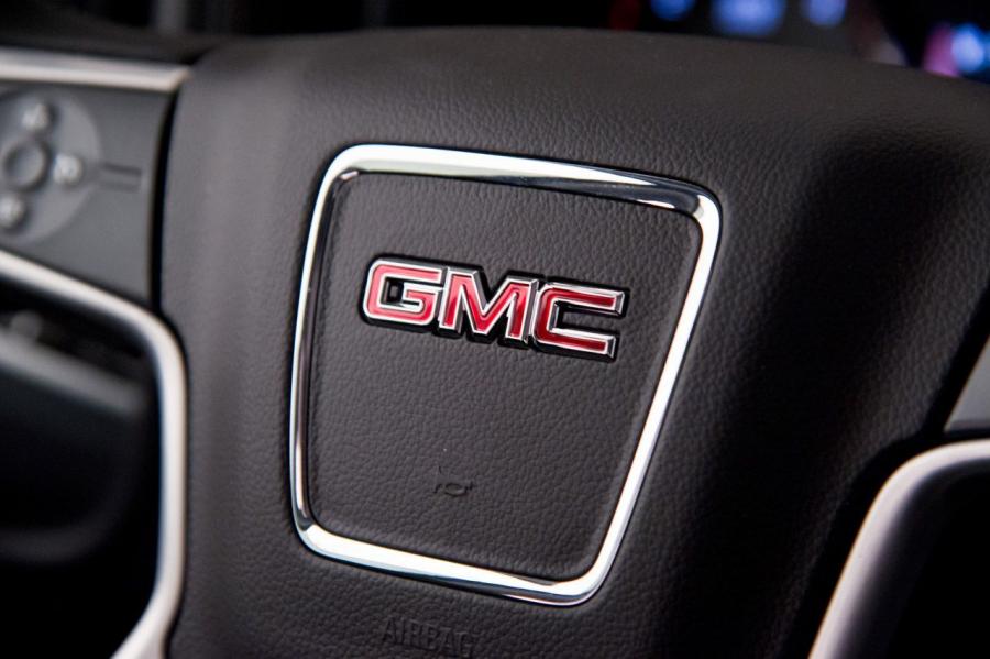  GMC Sierra SLT Crew Cab 2014 года  (фото 20 из 167)